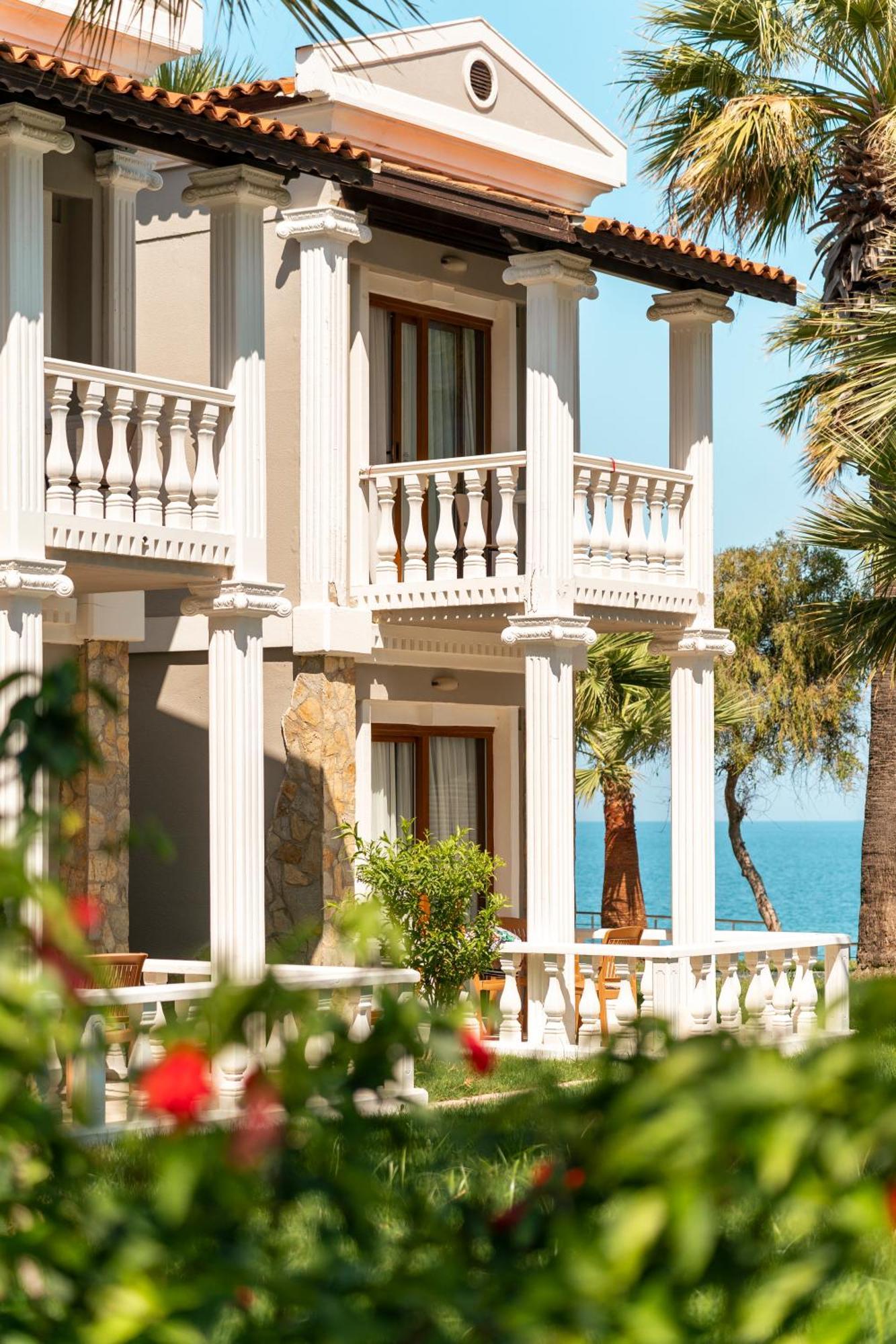 Lucas Didim Resort Yenihisar Bagian luar foto