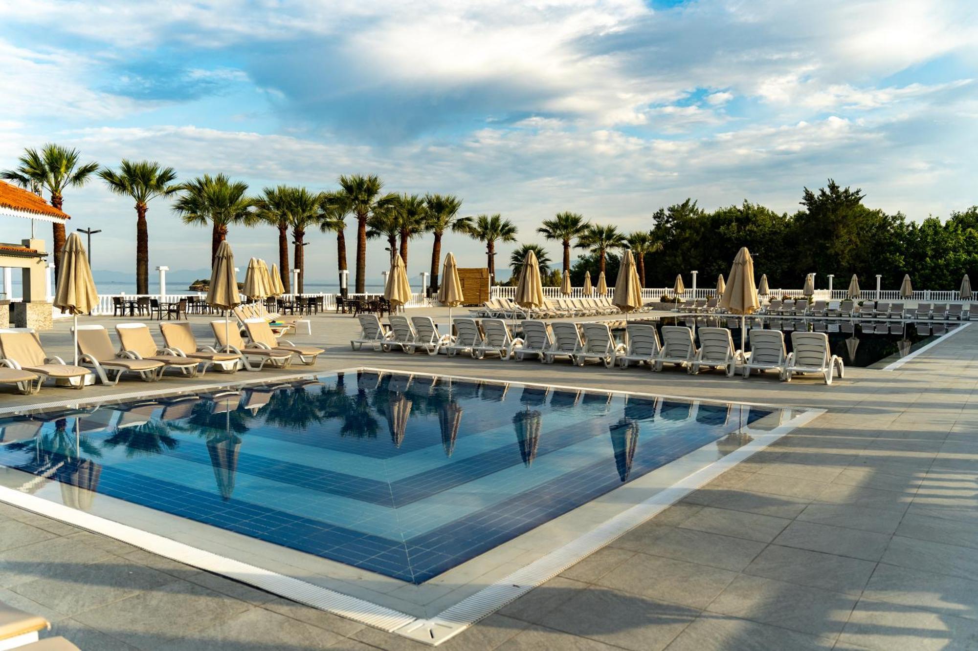 Lucas Didim Resort Yenihisar Bagian luar foto